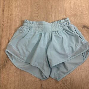 lululemon hotty hot shorts 2.5 inch
